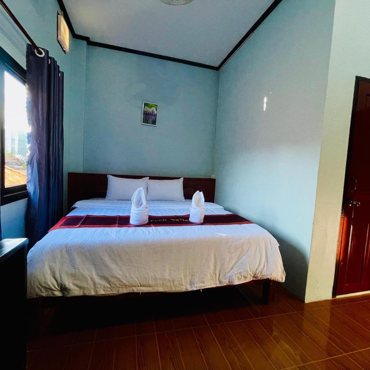 Smile Guesthouse Vangvieng Vang Vieng Exterior photo